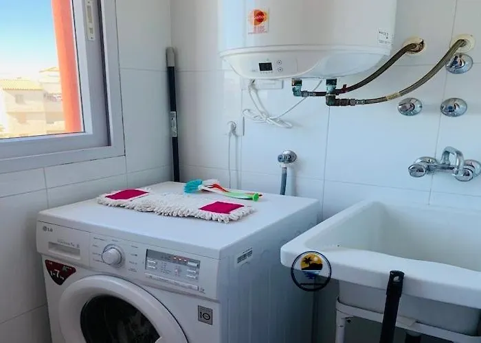 Lmha22 Marinesco 2, One Bedroom With Pool View 아파트