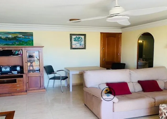 Lmha22 Marinesco 2, One Bedroom With Pool View Appartement